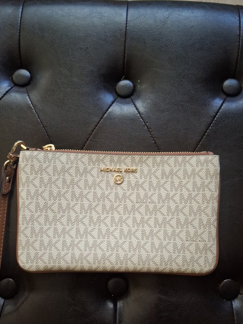 Michael Kors Wristlet